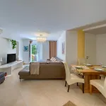 Apartman A 2 Comfortable W Terrace & Garden Near *