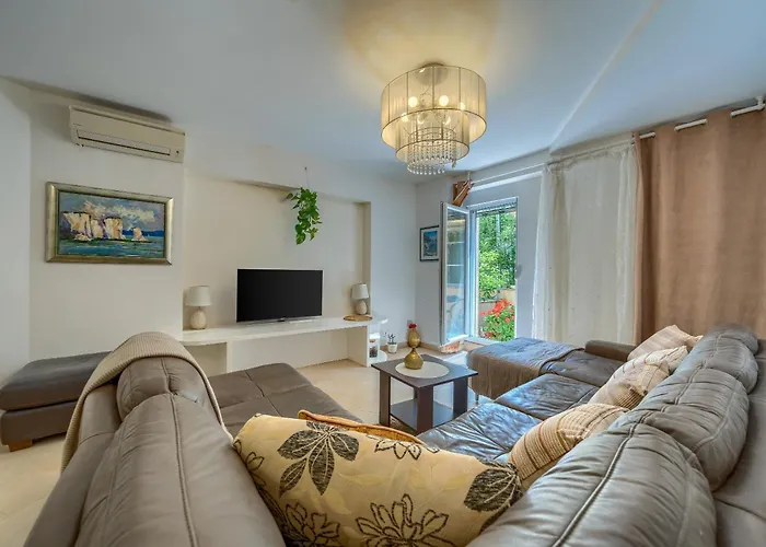 A 2 Comfortable W Terrace & Garden Near Apartment *