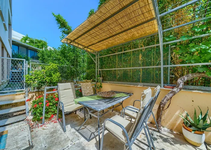 A 2 Comfortable W Terrace & Garden Near * Split